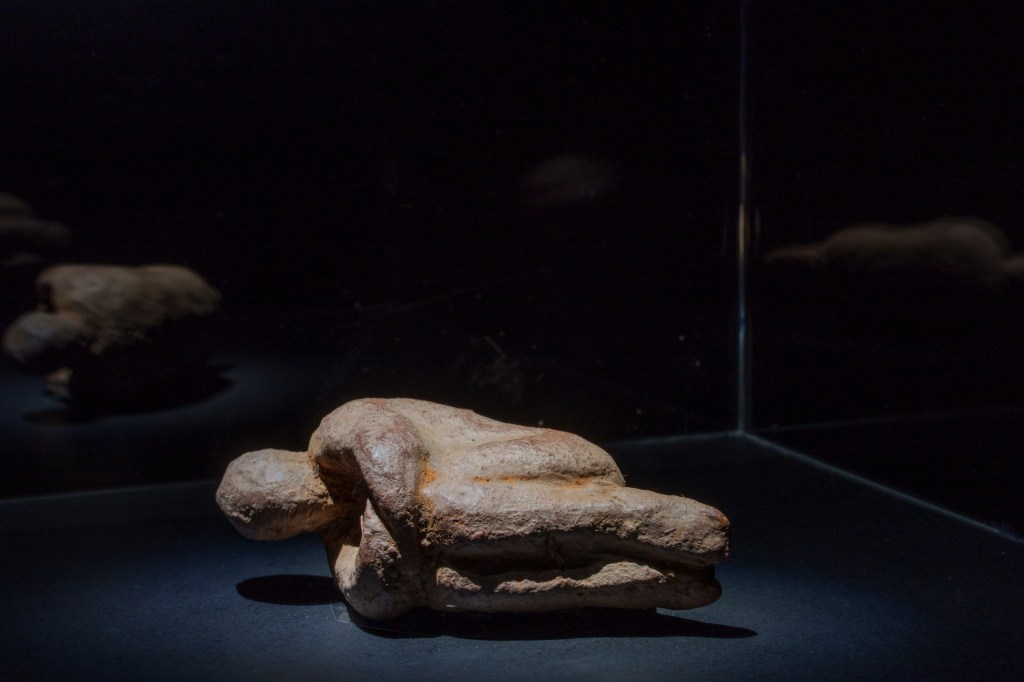 Yasmeen Al Daya, “Embrace,” 2024